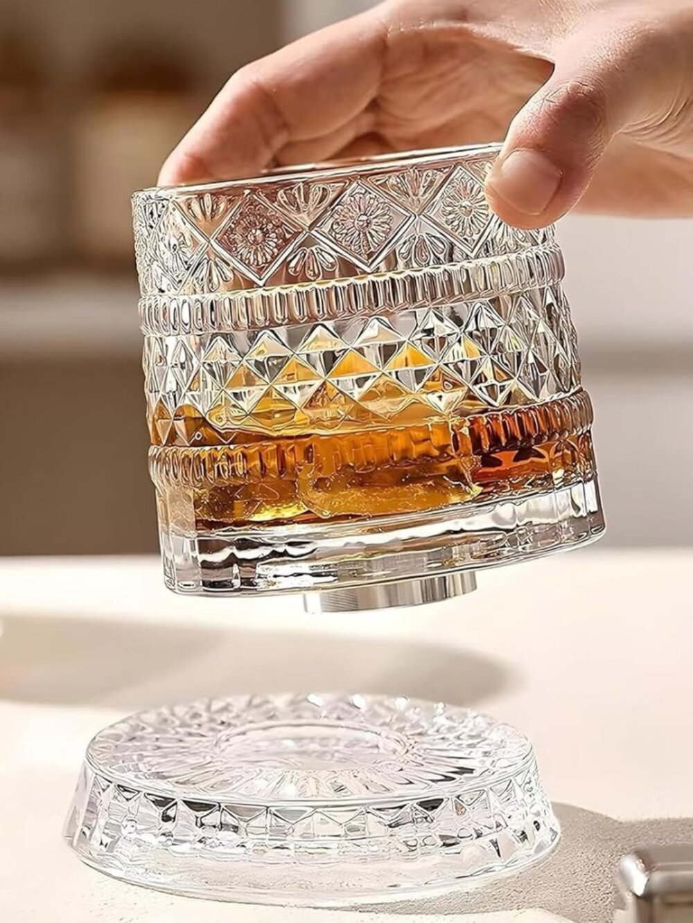 Luxury Crystal Diamond Engraved Rotating 360 Swivel Base Whisky Glass(1 Pack)